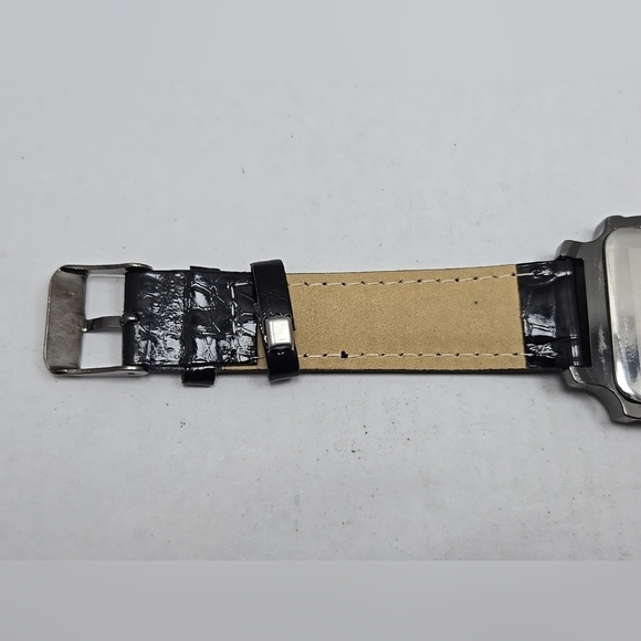 Womens Christian Joy Silver Tone Geometric Watch Crystals Leather New Battery